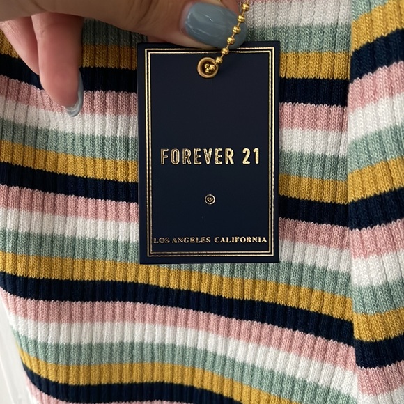3 for $20 - NWT Forever 21 Striped Roundneck Tank Top - Picture 6 of 6